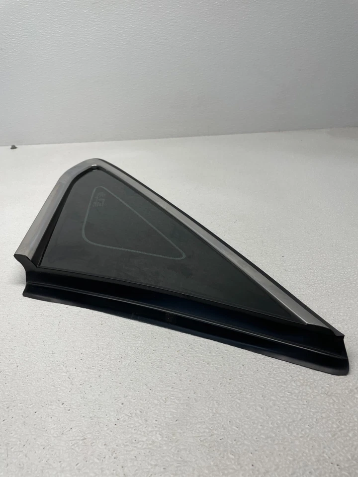 HYUNDAI SONATA 2015-2017 CUARTO TRASERO DERECHO PANEL VENTANA CRISTAL 87820C2000 OEM Foto 3 de 4