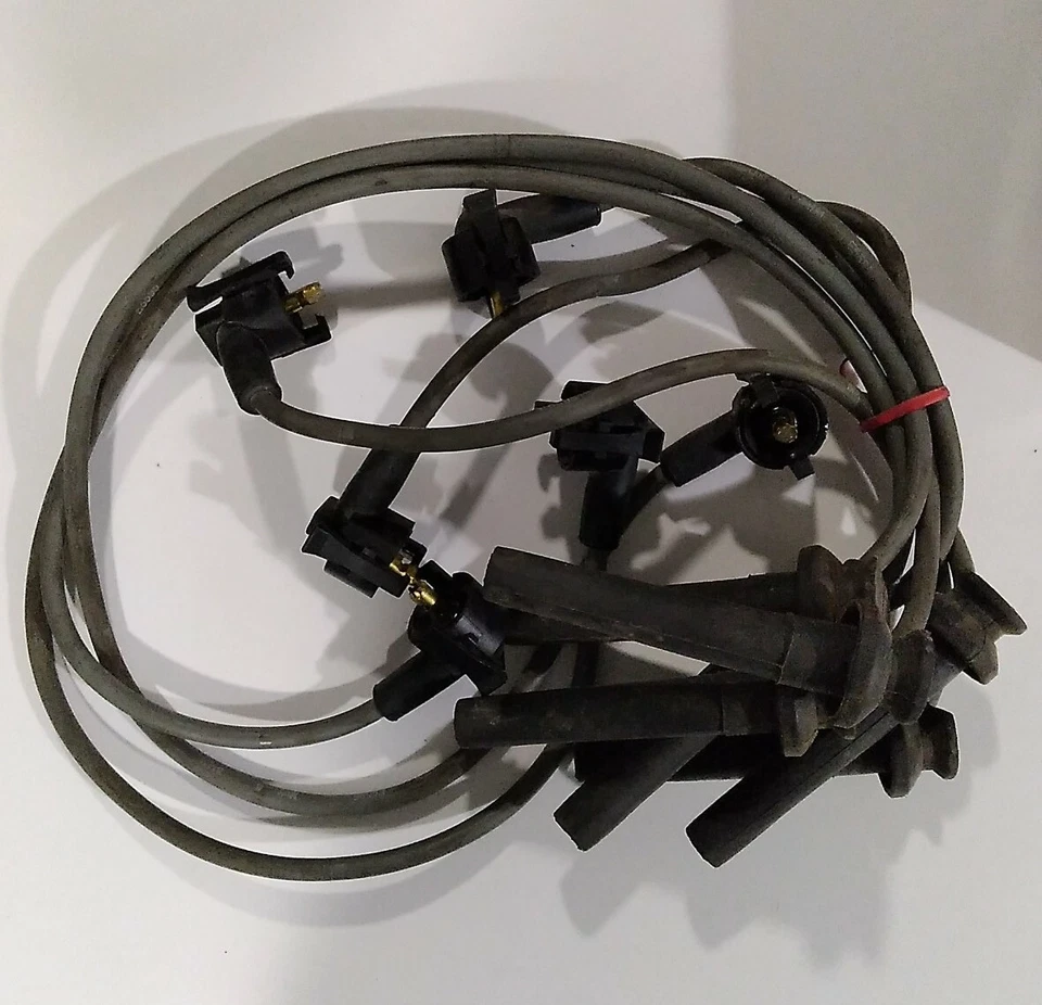 Cables de encendido Ford/Mercury 6 cilindros Autozone Duralast 4647 - Nuevo stock antiguo Foto 3 de 4