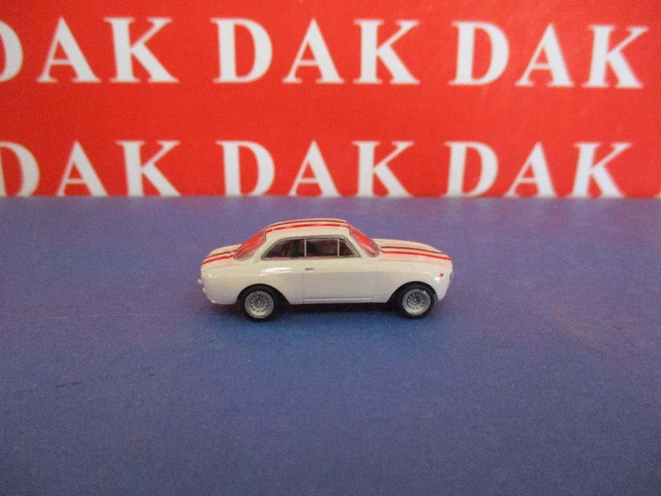 1/87 Modellino Auto Alfa Romeo GTA 1300 Italia 1971 by Brekina - Immagine 4 di 4