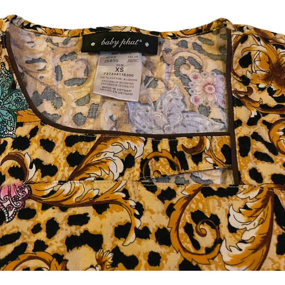Baby Phat Cheetah Butterfly Animal Print Scrub Top Womens Spring Size XS Nursing - Image 3 of 4