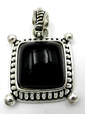 VTG MODERN ? PD PREMIER DESIGNS silver tone black chunky pendant for Necklace