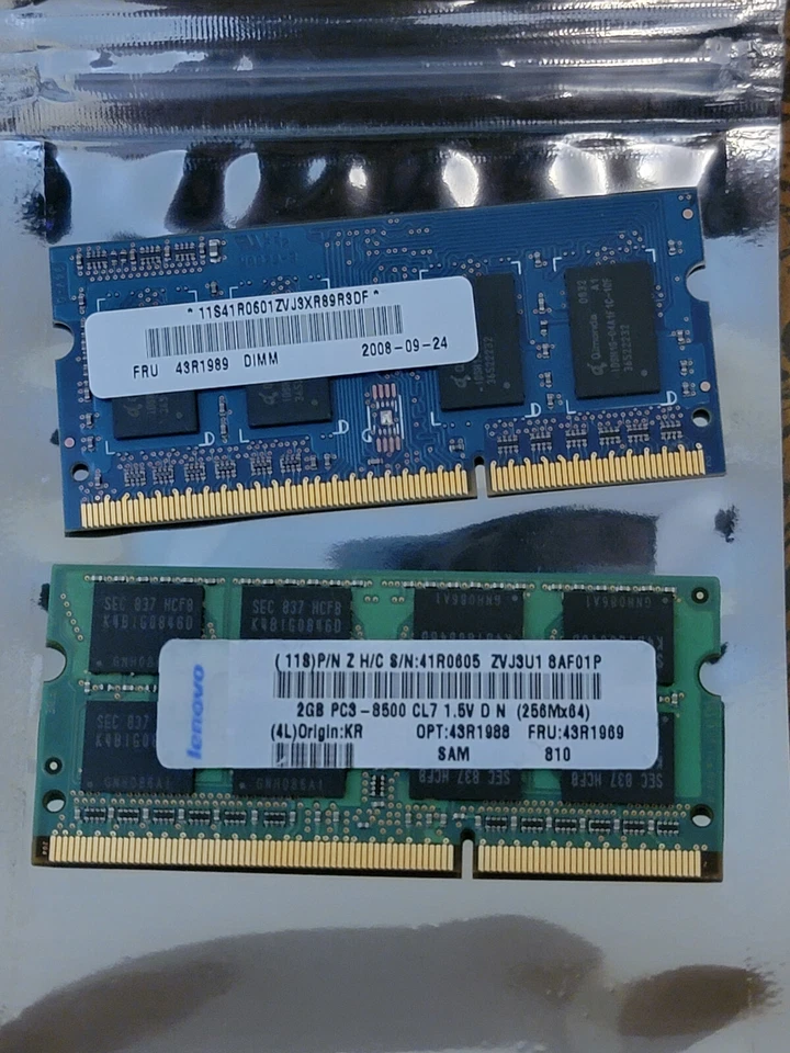 IBM Lenovo Thinkpad T400 3GB (2+1) DDR3-1066 Memory Samsung M471B5673DZ1-CF8 ㄠ - Image 2 of 2