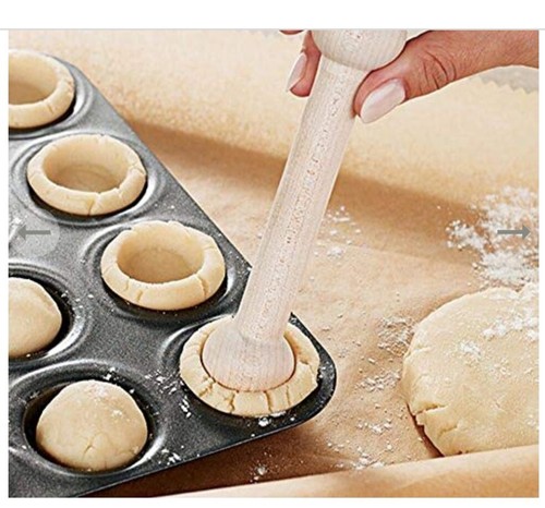THE PAMPERED CHEF 24 DELUXE MINI-MUFFINFORM BRANDNEU + Holz-Tortenformer