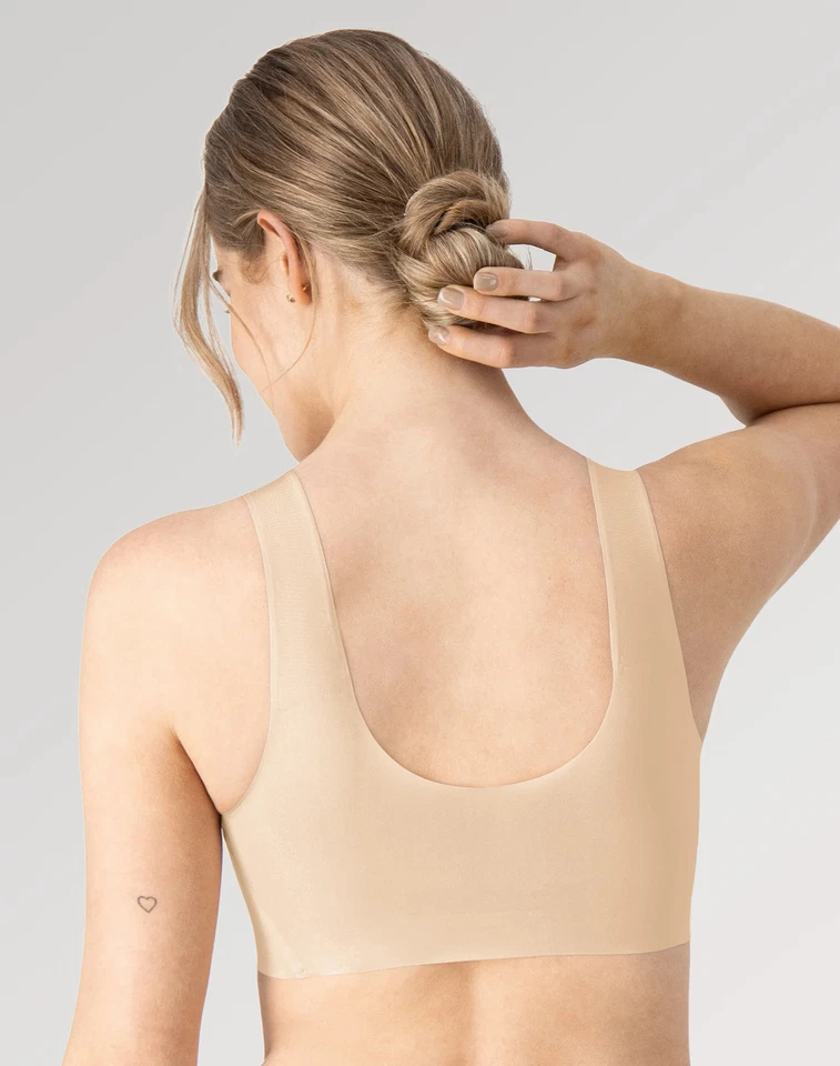 Hanes Women's Invisible Embrace Pullover Bralette, Moisture Wicking - Image 3 of 4