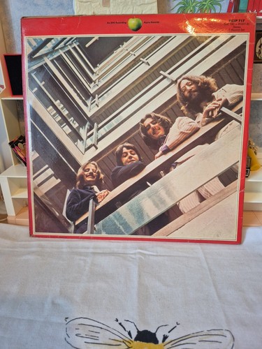 The Beatles 1962-1966 Red Album 2 In Good Used Condition - Picture 2 of 12