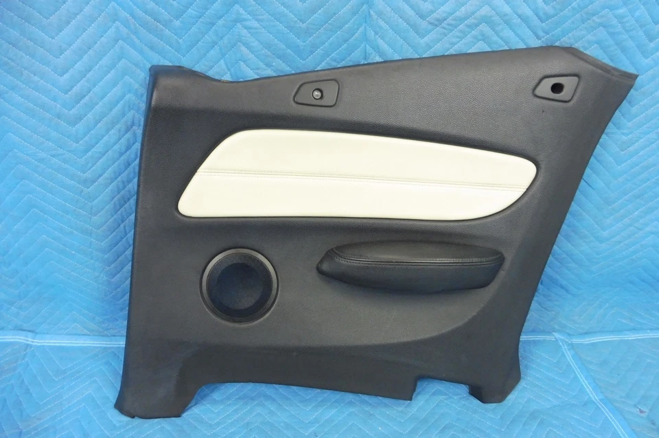 BMW 128I 135I 135IS Conv. Panel inferior cuarto pasajero E88 2009-2013 OEM Foto 2 de 4