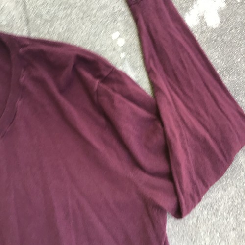 Old Navy Men 2XL Long Sleeve V-Neck Sweater Shirt Classic Fit Burgundy Soft - Picture 4 of 9