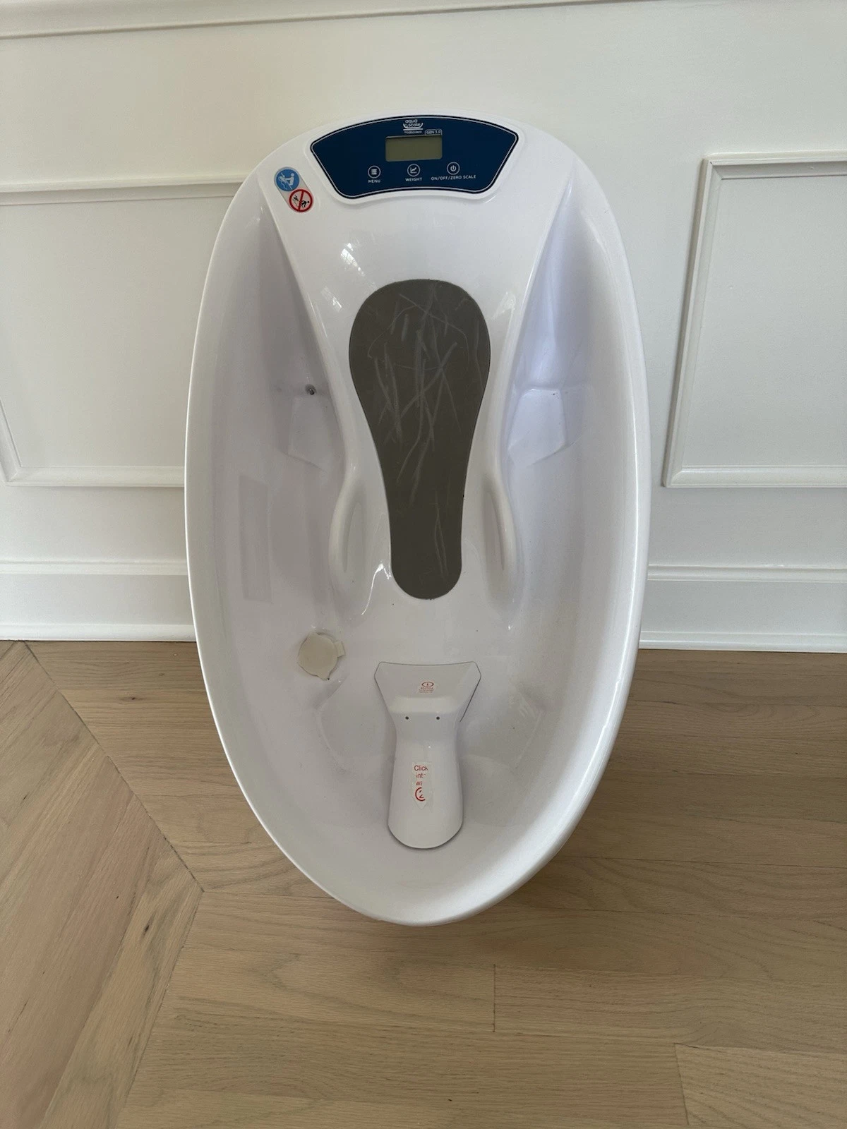 Baby Patent Aqua Scale 3-in-1 Digital Scale Water Thermometer and Infant Tub