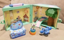 NICK JR BLUES CLUES ROOM HOUSE Take Along Playset House Lot Figures Chair VTG
