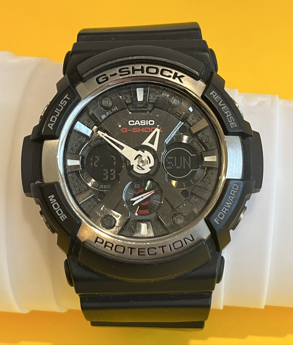 Casio G-Shock GA-200 Stylish Watch Good Condition Durable Design