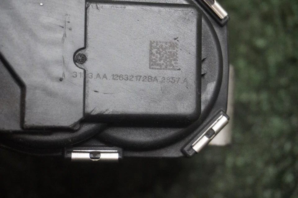 Chevrolet Traverse 2012 2013 2014 cuerpo del acelerador del motor de 3,6 L OEM 12632172BA Foto 4 de 4