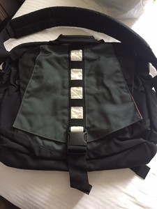 tom bihn messenger bag