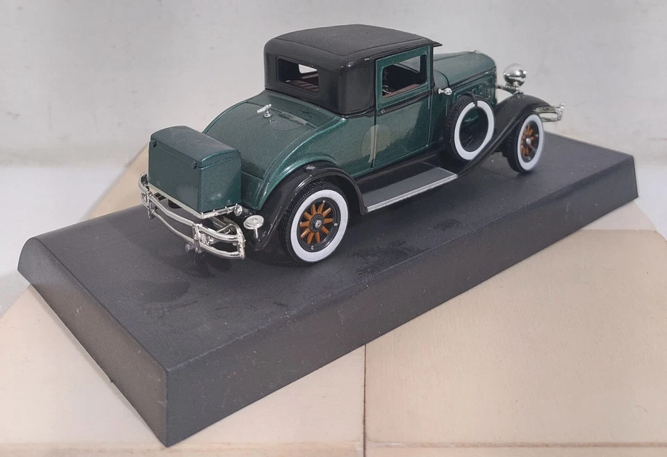 84481 SIGNATURE MODELS 1/32 - 1930 Hudson - Immagine 2 di 4
