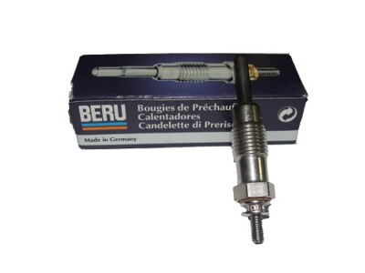 Beru Glühkerze 0100221144 glow plug Candeletta bougie de préchauffage gloeiboug