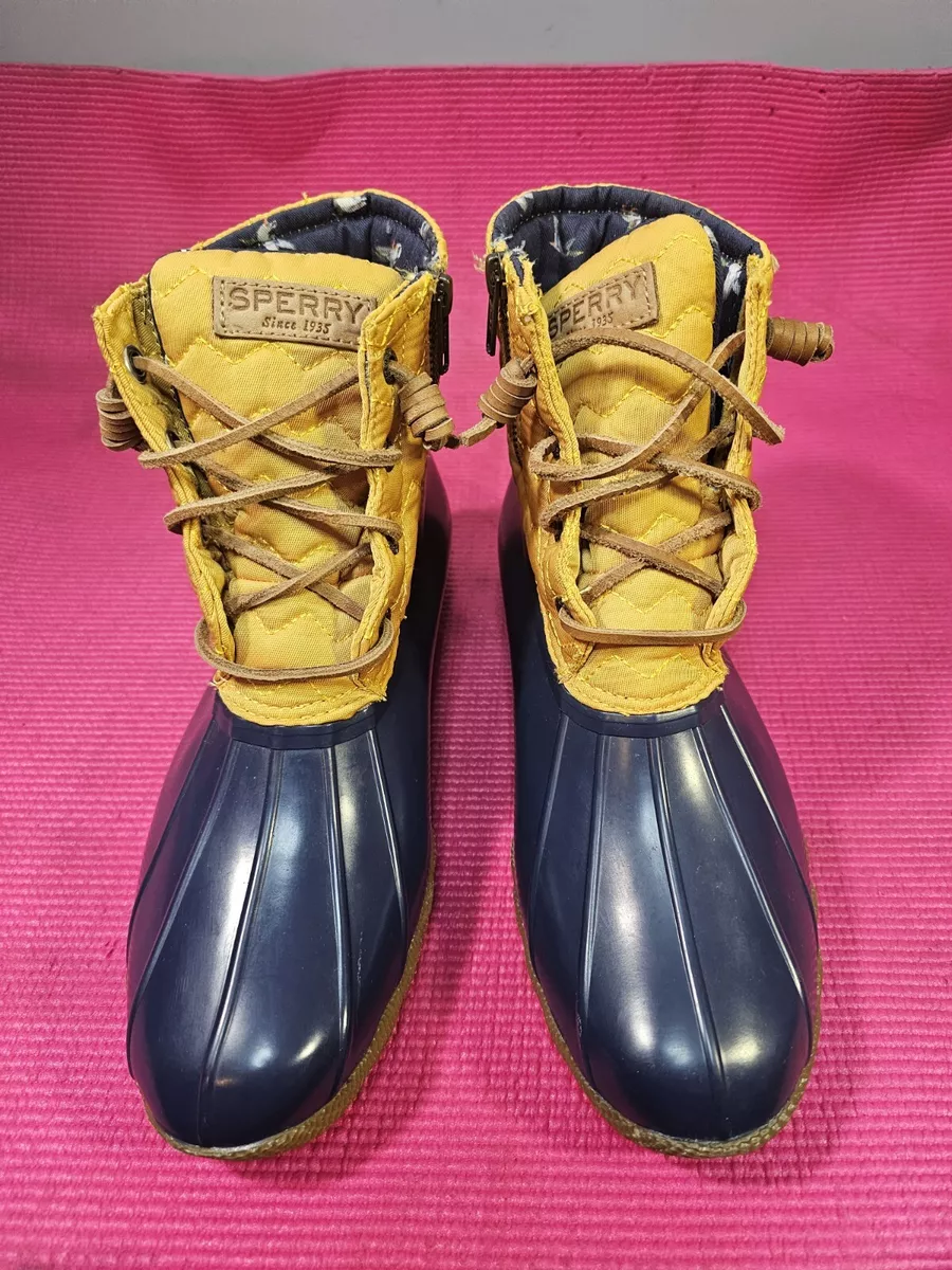 Sperry Duck Boots Women s Size 8.5 Saltwater Quilted STS84024 Blue