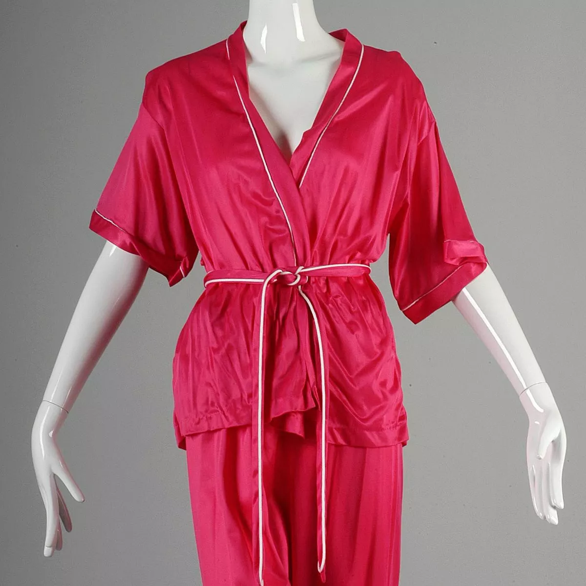 M 1970s Pink Fuchsia Pajamas PJs Set Pants Wrap Top Short Sleeve Sleepwear 70s