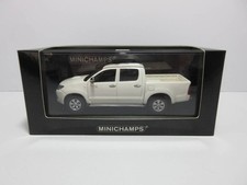 Minichamps 1/43 Toyota Hilux D-4D 2007 White Diecast Model Car