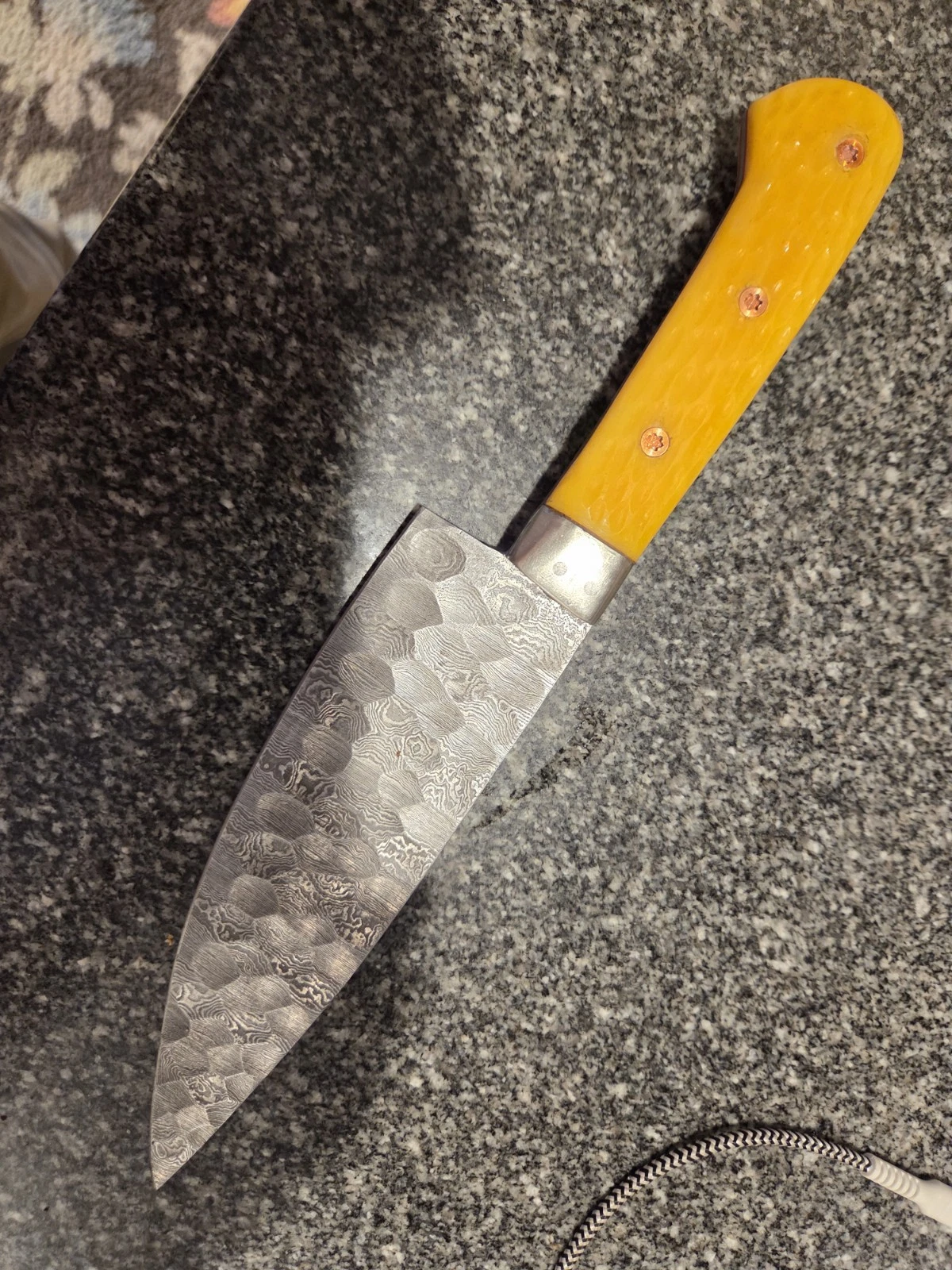 7" Twist Pattern Chef's Knife With A Yellow Jigged Bone Handle
Opens in a new window or tab
