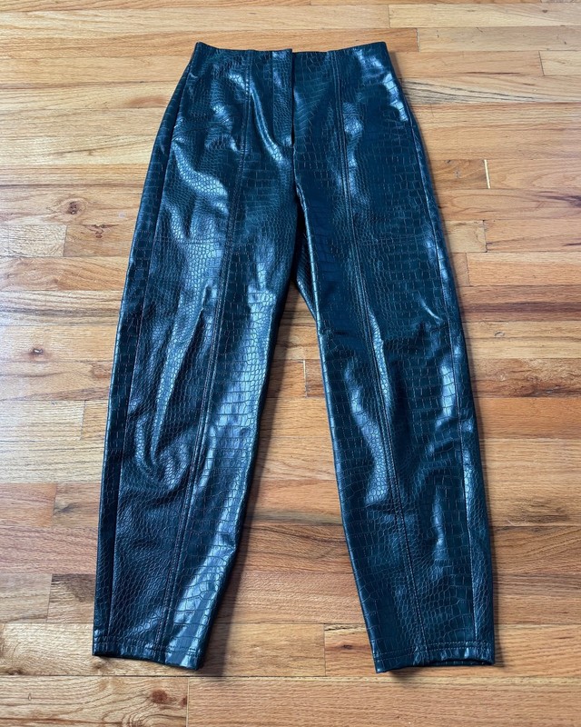 Veronica Beard "Kita" Croc Embossed Faux Leather Pants | Green | Sz 2 | Vegan