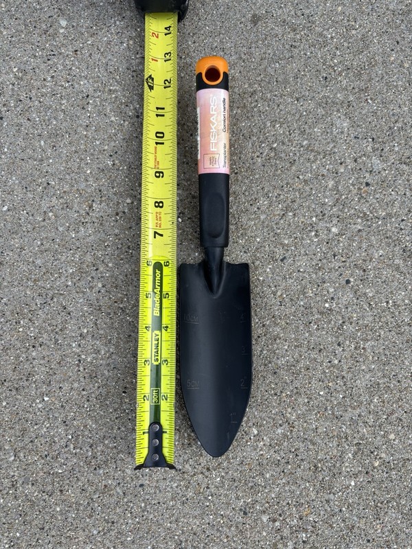 Fiskars Garden Shovel Gardening Tool Metal Steel Blade Hiking Camping Outdoor