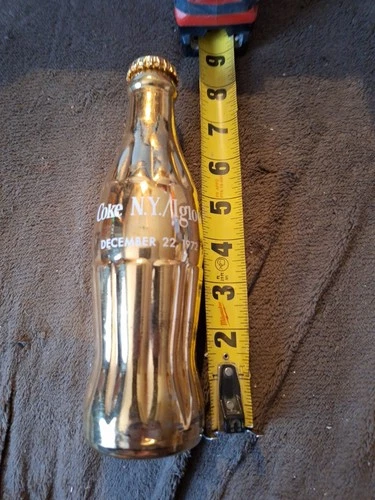 New ListingVintage Dec. 22 1972 Gold Colored N.Y. Igloo Bottle 8 oz Gold Bottle with Lid