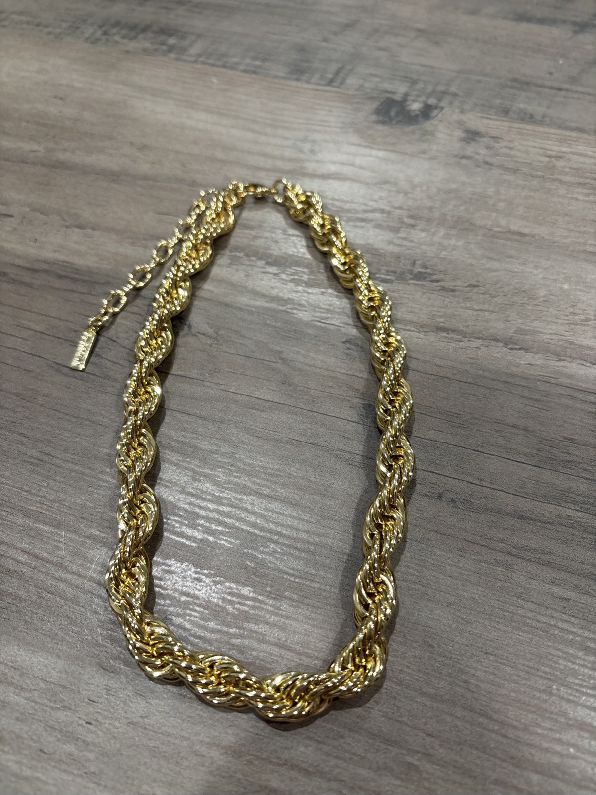 Sugarfix Necklace Gold Tone Rope