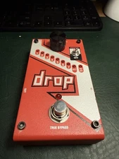 DigiTech The Drop Polyphonic Drop Tune Pitch-Shifter Guitar Effects Pedal