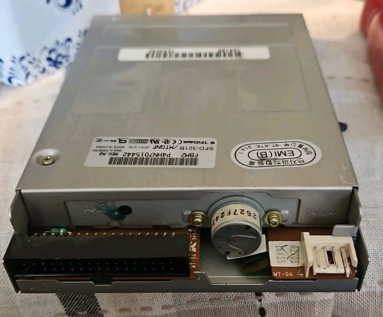 Samsung SFD-321B Rev. M2 FBM2 3.5" 1.44Mb Internal Floppy Drive HP PAVILION 700 - Image 3 of 4