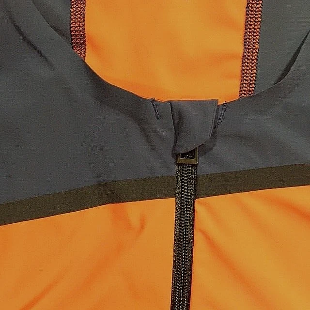 Pulôver Gore tamanho M feminino laranja marinho manga curta corrida 1/4 zíper - Imagem 4 de 4