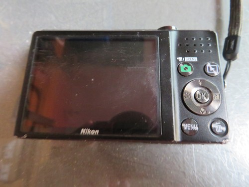 Nikon Coolpix S570 Black 2.7-Inch LCD 12 MP 5x Wide Optical Zoom Digital Camera - Picture 3 of 4