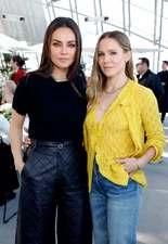 Mila Kunis & Kristen Bell in an 11" x 17" Glossy Photo Poster mgi1