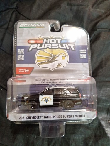 Greenlight 1:64 Chevrolet Tahoe 2021 CHIPS California Highway Patrol &ndash; Ornamento Natalizio