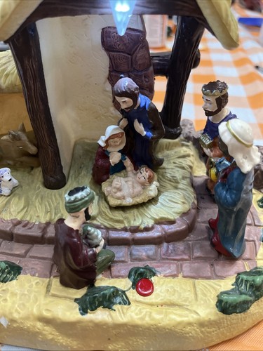 Gemmy Battery Powered Nativity Scene in Great Working Condition. See Video - Picture 5 of 6