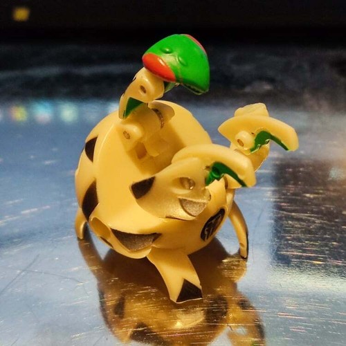 RARE Classic Bakugan Darkus PEARL MANTRIS hard to find b1 bakupearl ...