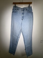 Gap Women s vintage light-wash mom jeans Size 6