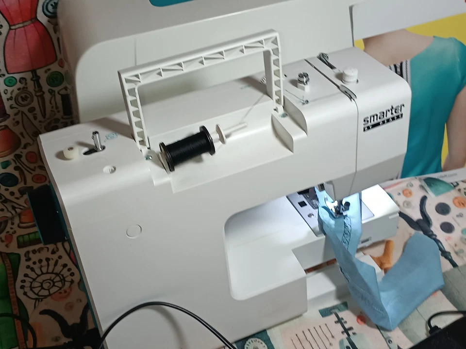 Nähmaschine PFAFF SMARTER  260C 27 Nähprogramme Jeans Leder Seide Baumwolle - Bild 4 von 4