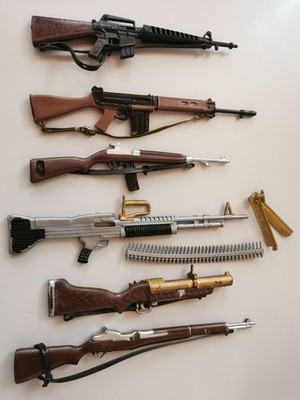Vintage Palitoy Action Man Waffen Lot Gewehrständer M60 Munition Gürtel Zweibein M16 SLR