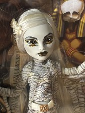 Monster High Skullector X The Mummy Doll Universal 2026 - ULTRA RARE IN HAND