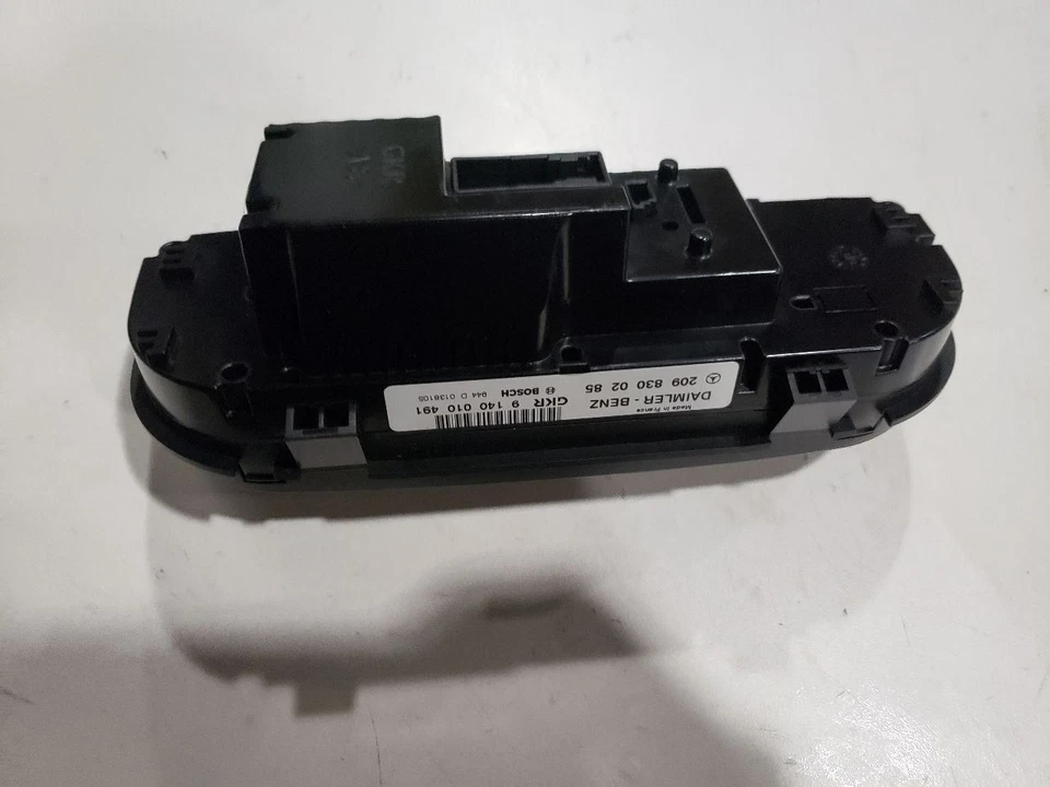 Control de temperatura climático - Mercedes CLK500 W209 M113 2003 automático - 03-05 OEM Foto 4 de 4