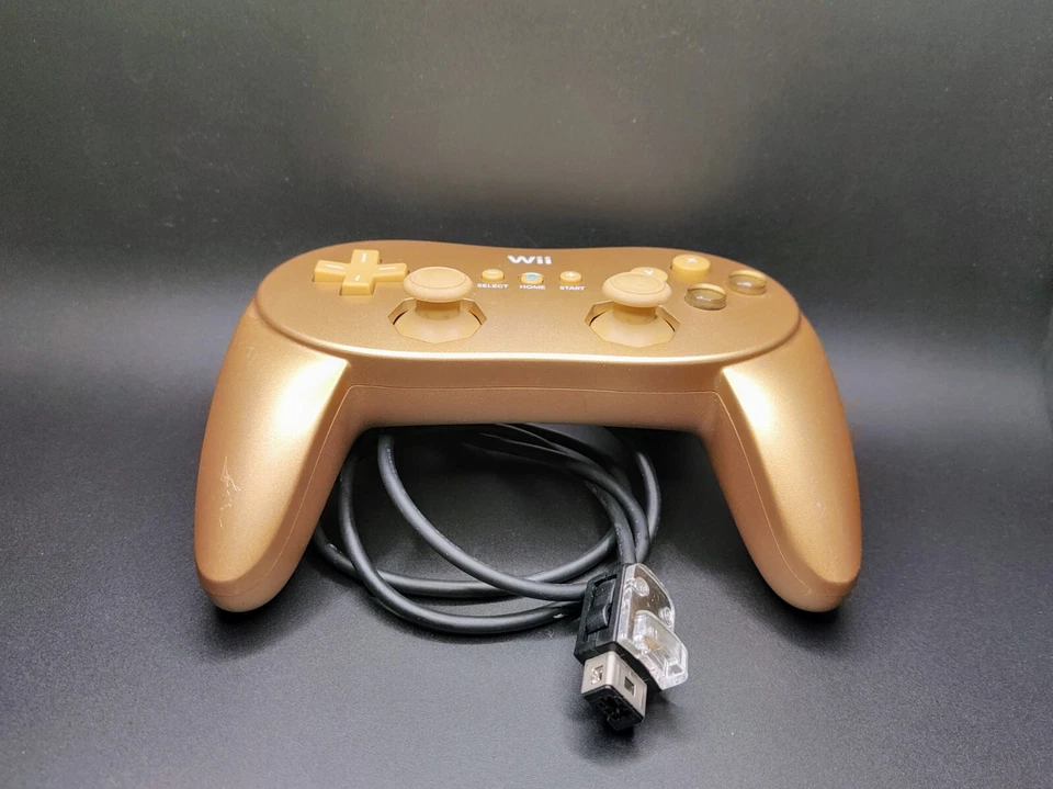 Nintendo Wii Classic Pro Controller, Limited Gold, Goldeneye 007, RVL-005 (-02) - Image 2 of 4
