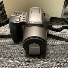 Olympus IS-20 35mm Camera Quartzdate 28-110mm High Resolution 4X Zoom WORKING  