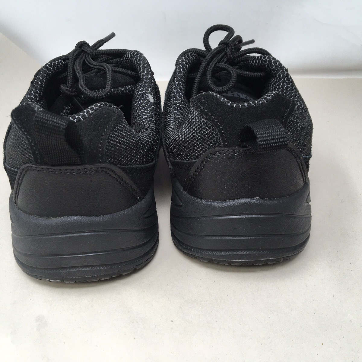 BRAHMA Black Steel Toe Sneakers Tennis Shoes Mens 7.5 Non