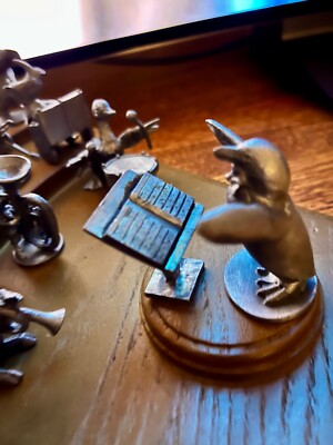 19 VINTAGE Hudson Pewter Animal Orchestra with Riser. Complete