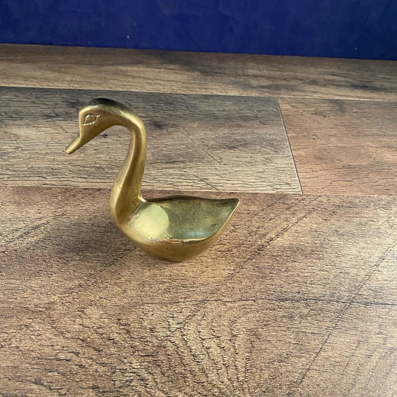 Solid Brass Swan Paperweight Statue Made in India 3.25"L x 1.5"W x 3.5"H