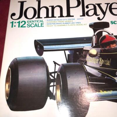 田宮模型　1:12 SCALE J.P.S.ロータス　72D Amazon.com: Tamiya 1/12 JPS Lotus 72D (1/12 Big Scale Car: 12013