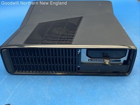 Microsoft Xbox 360 S 250GB Model 1439 Video Game Console Bundle w/One Controller