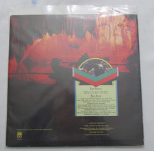 RICK WAKEMAN JOURNEY TO THE CENTRE OF THE EARTH NM-/NM VINYL LP L46