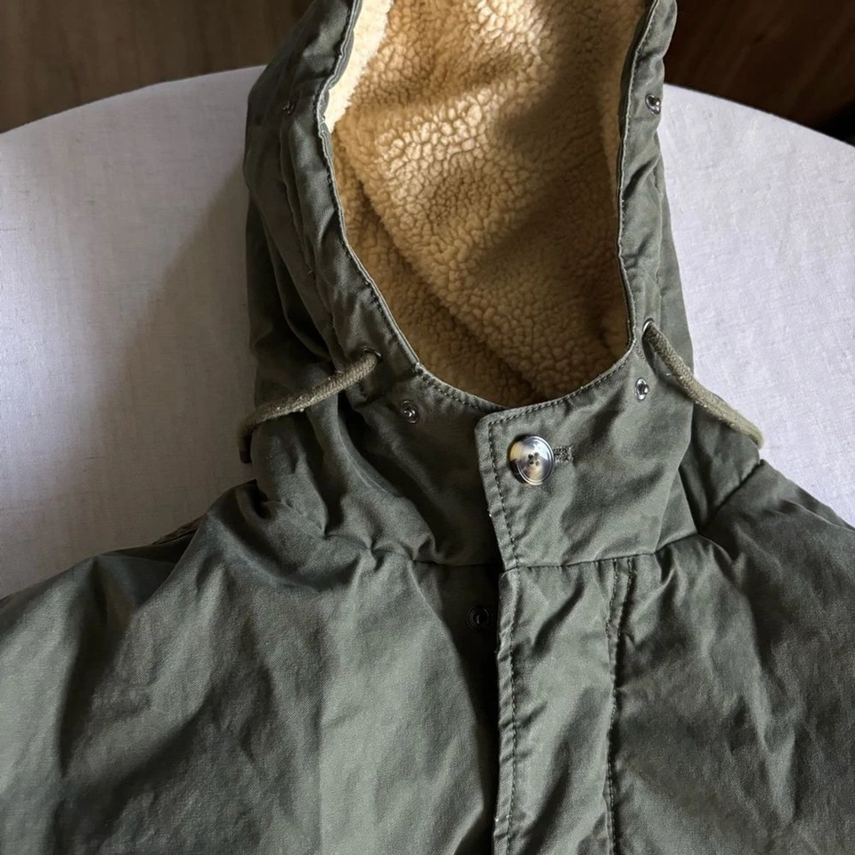 Chaqueta parka con capucha caqui ZARA para mujer M | Abrigo de algodón forrado Sherpa Foto 3 de 4