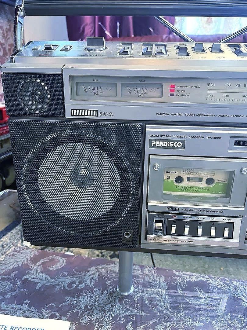 Hitachi TRK-8800 Perdisco Radio Cassette Recorder - Serviced