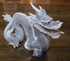 Statua porcellana vintage Yoshimi K. Giappone, pastello ��Drago COMMERCIO ORIENTALE